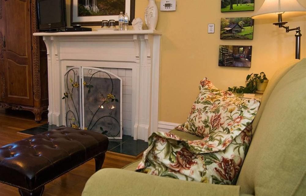 Oak Hill On Love Lane Bed And Breakfast Inn Waynesville Eksteriør bilde