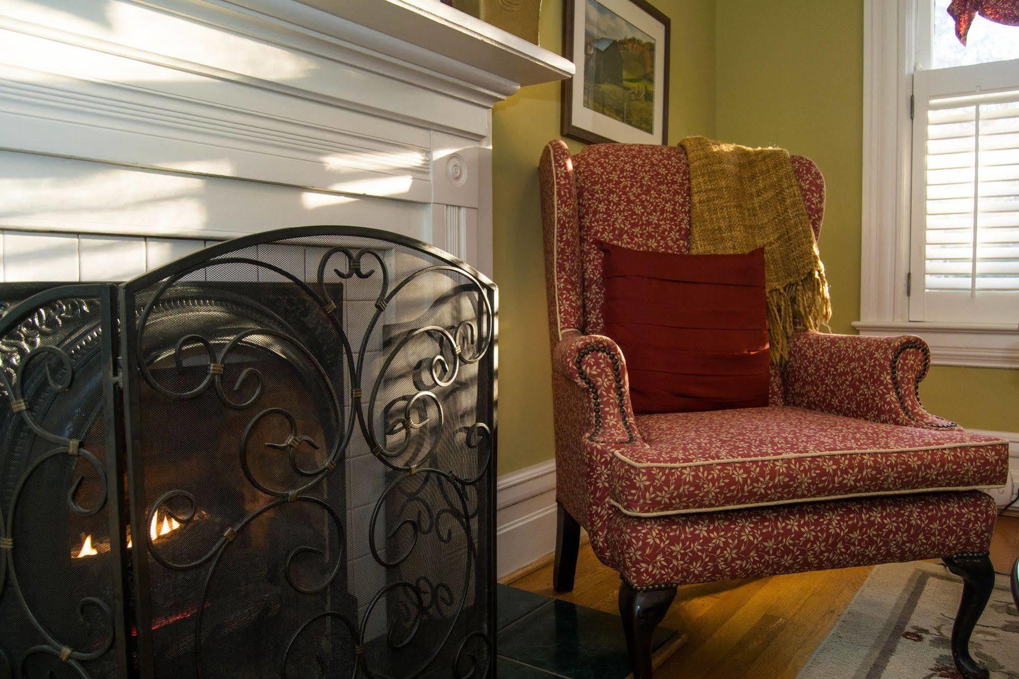 Oak Hill On Love Lane Bed And Breakfast Inn Waynesville Eksteriør bilde