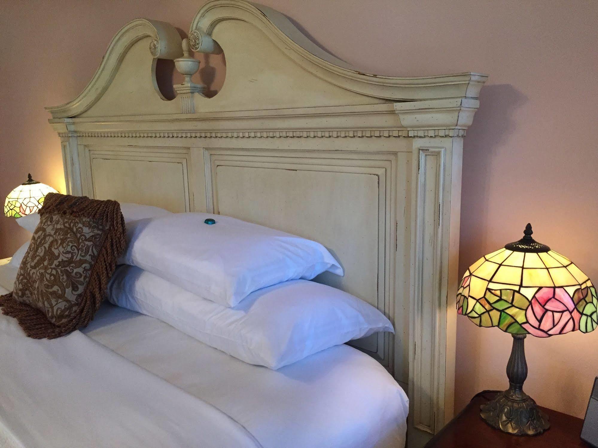 Oak Hill On Love Lane Bed And Breakfast Inn Waynesville Eksteriør bilde