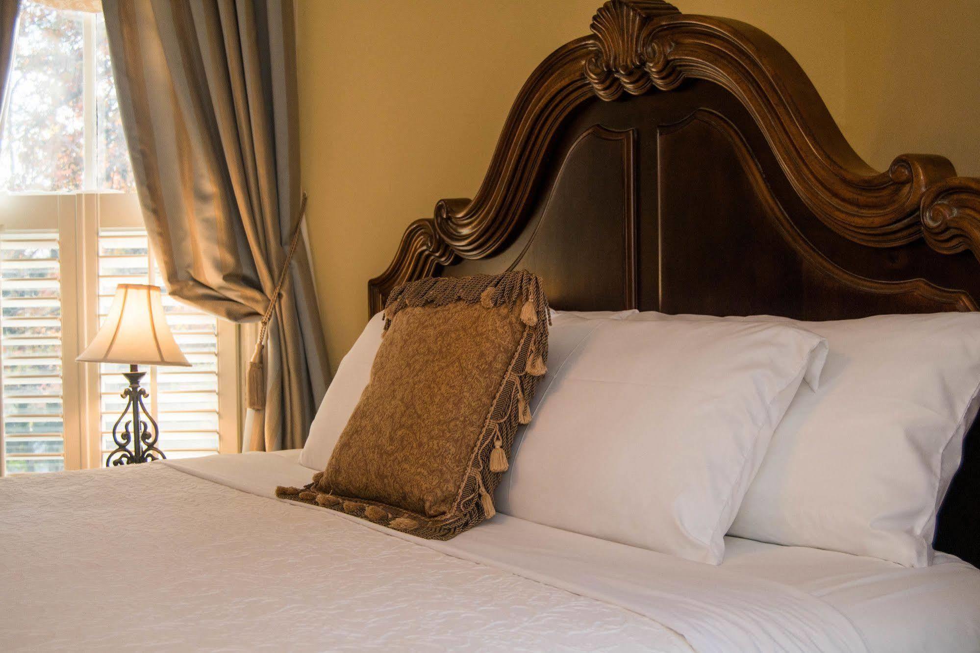 Oak Hill On Love Lane Bed And Breakfast Inn Waynesville Eksteriør bilde